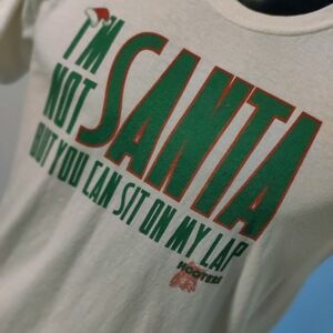 vtg 90s  Hooters I'm not Santa but you can sit on my lap tee shirt unisex Med